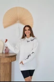 Kapüşonlu ve Baskılı Sweatshirt - 2