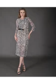 Modatalika Kadın Yeni Sezon Midi Boy Dijital Desenli Truvakar Kol Kemer Detaylı Elbise thumbnail 2