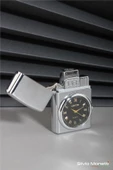 Silvio Monetti Gümüş Özel Tasarım Kapaklı Saatli Model Gazlı Çakmak 24CSM808BMR04 thumbnail 3