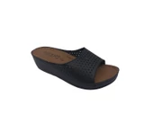 Zerhan 1856 Kadın Siyah Dolgu Topuk Günlük Kullanım Terlik thumbnail 4