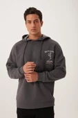 Erkek 3 İplik Pamuklu İçi Polarlı Ön Arka Baskılı Oversize Kapüşonlu Antrasit Sweatshirt - 11