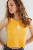 Kadın Papatya Nakışlı Askılı Crop Atlet Sarı thumbnail 6