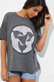Kadın Baskılı Oversize T-shirt Antrasit thumbnail 6