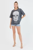 Kadın Parça Boya Baskılı Oversize Basic T-shirt  Antrasit - 12