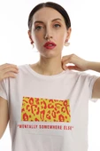 Kadın Pars Desen Baskılı Crop Tişört Beyaz - 2