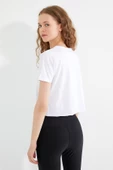 Kadın Baskılı T-shirt Beyaz thumbnail 8