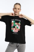 Kadın Art Atelier Baskılı Regular Fit Tişört Siyah thumbnail 3