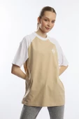 Kadın Oversize Fit Reglan Kol Basic Tişört Bej - 2
