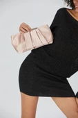 Şampanya Rengi Zincir Askılı Pileli Saten Kadın Clutch - 7