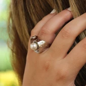 925 Ayar Gümüş 9 Tasarım İncili Yüzük thumbnail 1