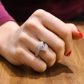 925 Ayar Gümüş Kare Model Taşlı Yüzük thumbnail 1