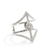 925 Ayar Gümüş Beyaz Renk Beyaz Zirkon Taşlı Tasarım Yüzük thumbnail 4