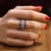 925 Ayar Gümüş Zikzak Model Taşlı Yüzük thumbnail 1