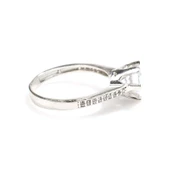 925 Ayar Gümüş 1,5 ct Görünümlü Tektaş Yüzük thumbnail 3