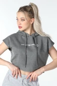 Kadın Baskılı Kapüşonlu Crop Sweat K.gri - 1