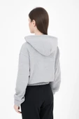 Kadın Baskılı Kapüşonlu Crop Sweat Gri - 6