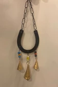 Deprem Zili Çanı Rüzgar Çanı Zili Feng Shui Şans Para Nazar a Karşı Koruma At Nalı Metal Çanlı Bakır Büyük Boy Gold thumbnail 5