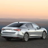 Skoda Superb 4 2024-2028 Otomatik Bagaj Kapağı Açma Düğmesi 3G0959831 thumbnail 2