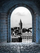 Kapının Ardındaki Galata Kulesi - Kanvas Tablo thumbnail 1