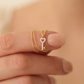 925 Ayar Gümüş Kalp Detay Taşlı Minimal Anahtar Kolye - CNS00139 thumbnail 5