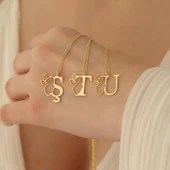 14 Ayar Mikron Altın Kaplama Kişiye Özel Kadın Silüeti Detaylı Harf Kolye - CN00277 thumbnail 4