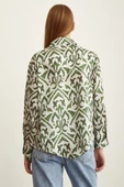 V Yaka Desenli Saten Gömlek Haki thumbnail 4