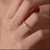 8 Ayar Altın Tektaş Burgulu Kadın Yüzük - 1