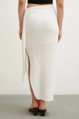 Önü Bağlamalı Etek Ekru thumbnail 4