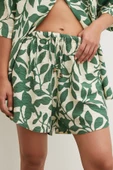 Yaprak Desenli Şortlu Takım Yeşil - 3