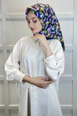 Shecarf Quare Rayon Eşarp - Desenli Avangard Eşarp - Dijital Baskı - Kadın Tesettür 01102  ZÜMRÜT thumbnail 2