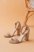 Evdokia Krem Süet Topuklu Kadın Ayakkabı thumbnail 1