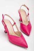 Büyük Numara Yan Direkli V Yüzlü Cilt Fuşya Kadın Topuklu Ayakkabı thumbnail 1