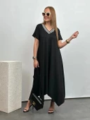 Kadın Kısa Kollu Yaka Ribana Detay Asimetrik Kesim Salaş Viskon Elbise thumbnail 2