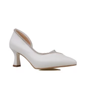 Trend Adımlar Beyaz Taş İşlemeli Şeffaf Yanlı Kadın Klasik Ayakkabı - 1