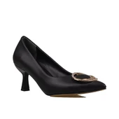 Trend Adımlar Siyah Taş İşlemeli Kadın Klasik Ayakkabı thumbnail 1