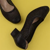 Trend Adımlar Siyah Baklava Desenli Taşlı Kadın Klasik Ayakkabı thumbnail 6