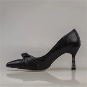 Trend Adımlar Siyah Chic Fol Kadın Büzgülü Sivri Burun Klasik Ayakkabı - 3