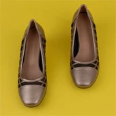 Trend Adımlar Gold Özel Üretim Kadın Parlak Desen Klasik Ayakkabı thumbnail 5