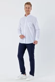 Beyaz Uzun Kollu BaskılıCepli %100 Pamuk Casual Comfort Fit Rahat Kesim Gömlek 1004230225 thumbnail 4