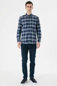 Koyu Lacivert Uzun Kollu Ekoseli Bez Ayağı Düğmeli Yaka Cepli Pamuklu Comfort Fit Gömlek 1004235173 thumbnail 6