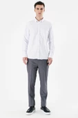 Beyaz Uzun Kollu Baskılı Bez Ayağı Düğmeli Yaka Cepli Pamuklu Comfort Fit Gömlek 1004235164 thumbnail 4
