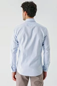 Koyu Mavi Uzun Kollu Oxford Cepsiz %100 Pamuk Klasik Slim Fit Dar Kesim Gömlek 1004240188 thumbnail 7