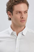 Beyaz Uzun Kollu Biritli Yaka Biyeli Pamuklu Likralı Casual Slim Fit Dar Kesim Gömlek 1004240232 thumbnail 6