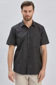 Siyah Kısa Kollu Desenli Sert Yaka Cepli Pamuklu Klasik Comfort Fit Rahat Kesim Gömlek 1004240231 thumbnail 2