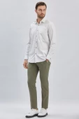 Beyaz Uzun Kollu Ekoseli Sert Yaka Cepli Pamuklu Klasik Comfort Fit Rahat Kesim Gömlek 1004240223 thumbnail 1