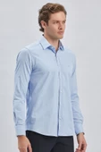 Mavi Uzun Kollu Sert Yaka Cepsiz Pamuklu Likralı Klasik Slim Fit Dar Kesim Gömlek 1004240234 thumbnail 4