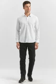 Beyaz Uzun Kol Kendinden Desenli Armürlü 032 Sert Yaka Classic Slim Fit Gömlek 1004245153 thumbnail 4
