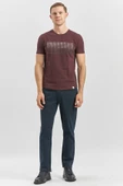 Mürdüm Baskılı Bez Ayağı Bisiklet Yaka Cepli %100 Pamuk Slim Fit Dar Kesim Tişört 1011240182 - 2