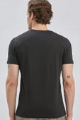 Siyah Baskılı Bez Ayağı Bisiklet Yaka %100 Pamuk Casual Slim Fit Dar Kesim Tişört 1011240167 - 5