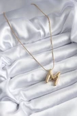 316L Çelik Gold Renk Bubble "M" Harf Model Kadın Kolye - 2